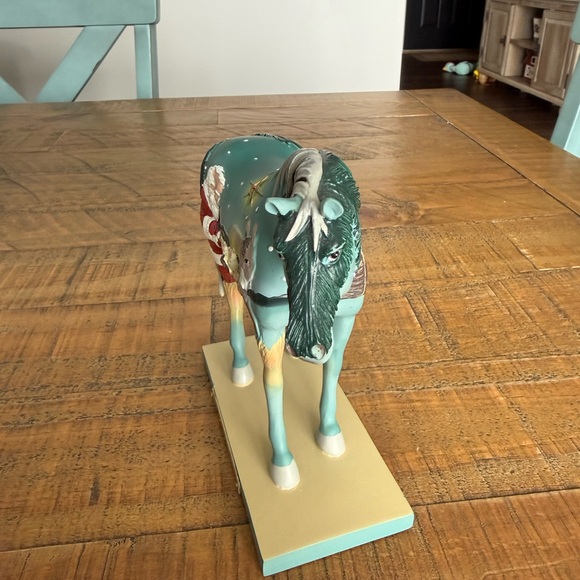 The Trail Of Painted Ponies In A Manger RETIRED Christmas Collectible - Picture 3 of 12